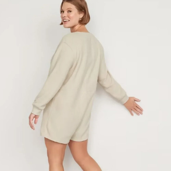 Old Navy *NWT Fleece Henley  Pajama Romper - Size 3x with 3.5-inch inseam - Picture 2 of 12